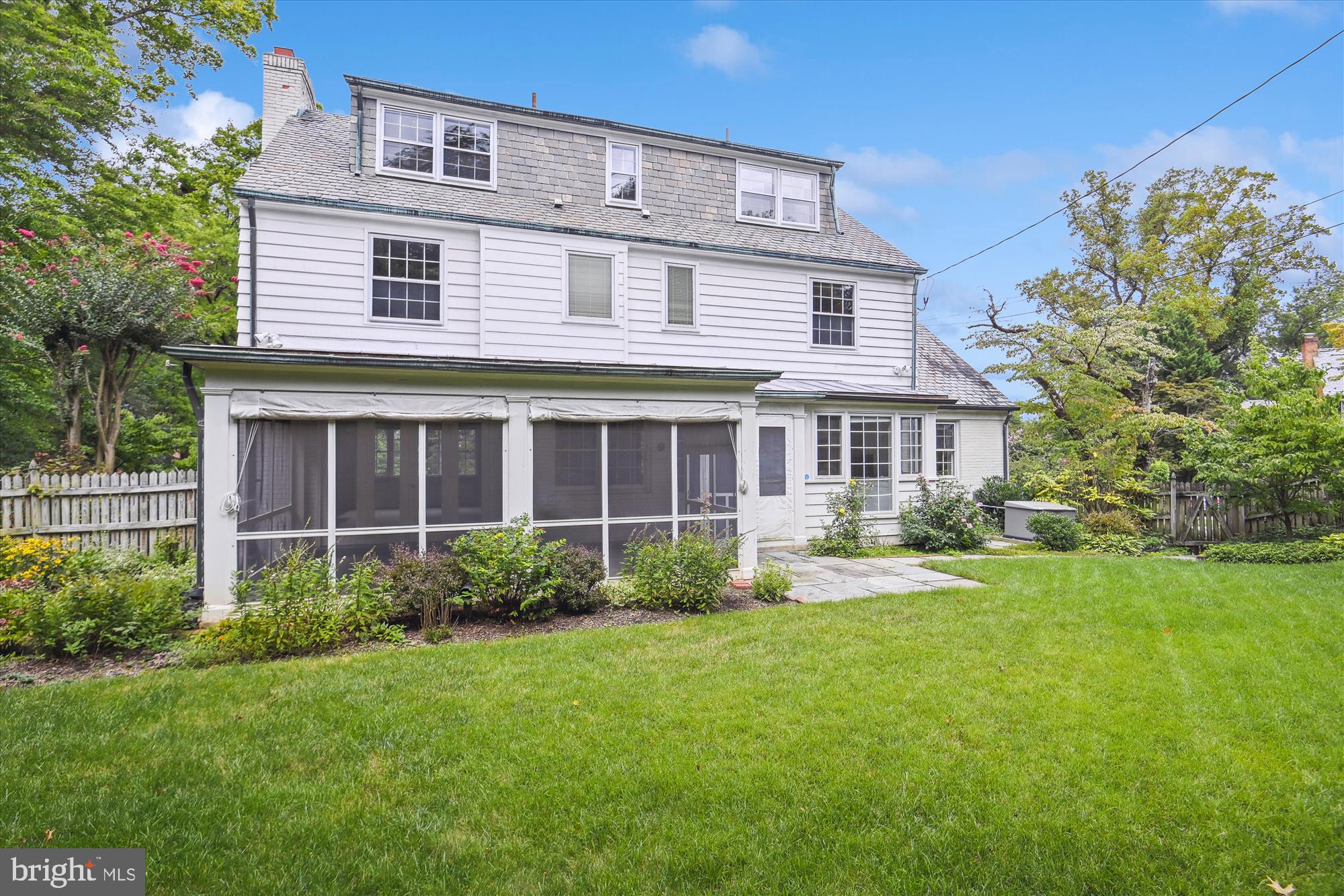 WESTMORELAND HILLS - Residential