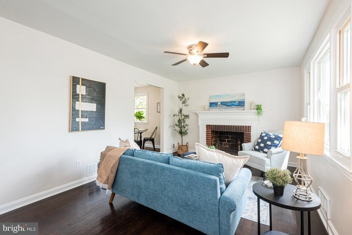 5006 LAGUNA ROAD
