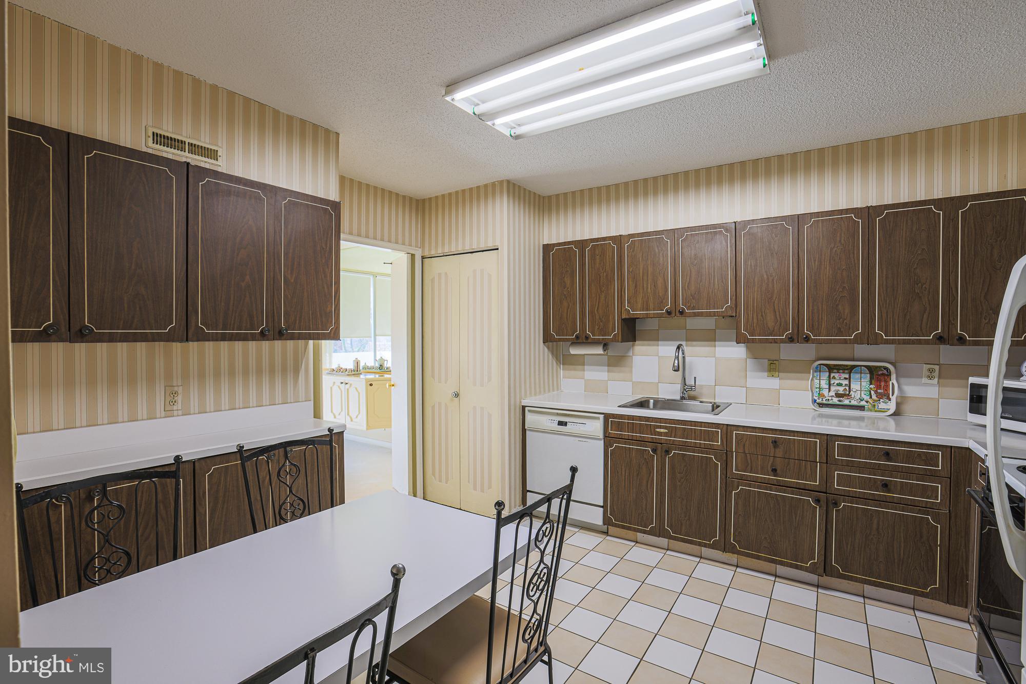 UPPER PARK HEIGHTS - Residential