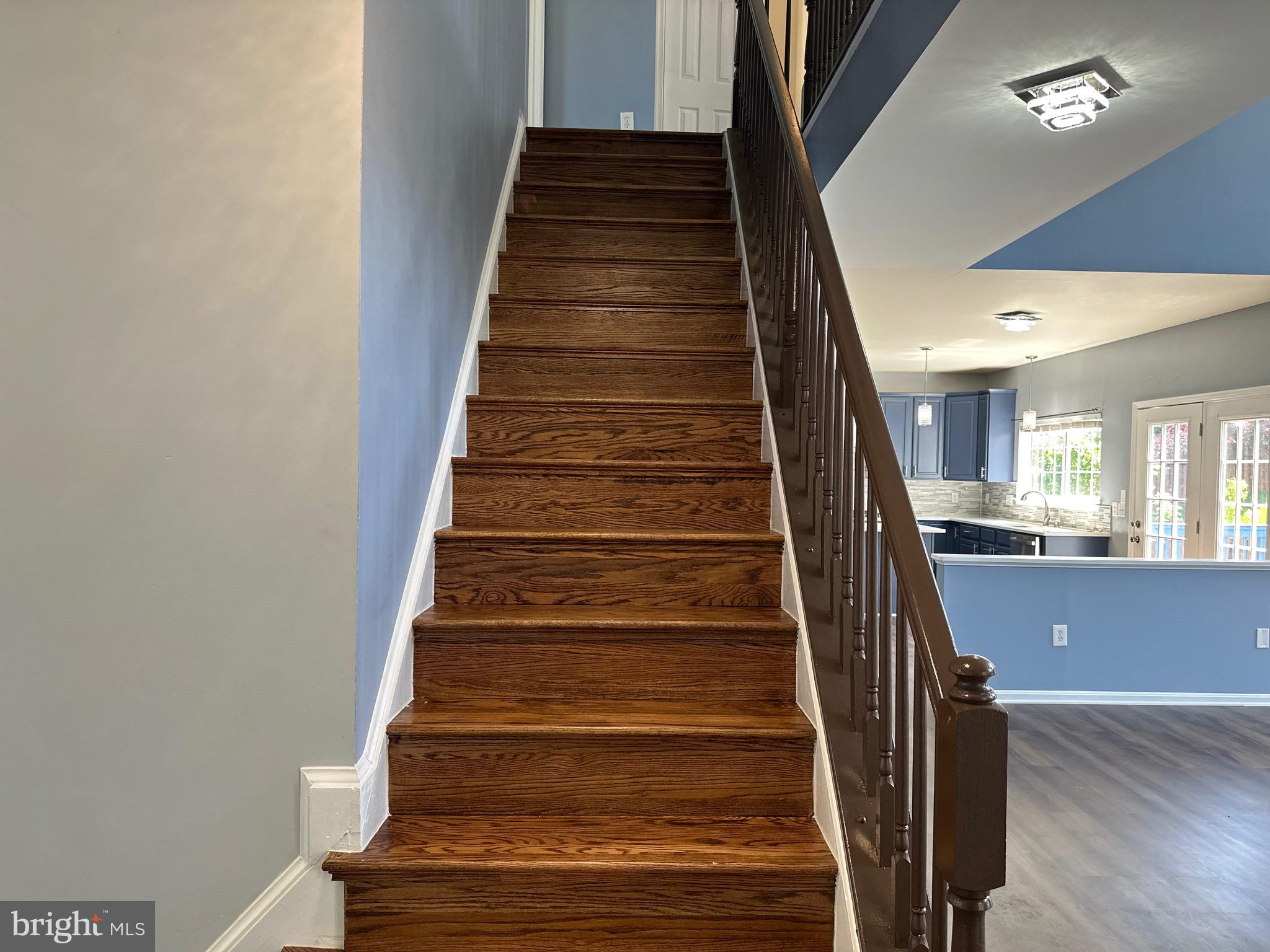 ENGLAND RUN NORTH - Residential Lease