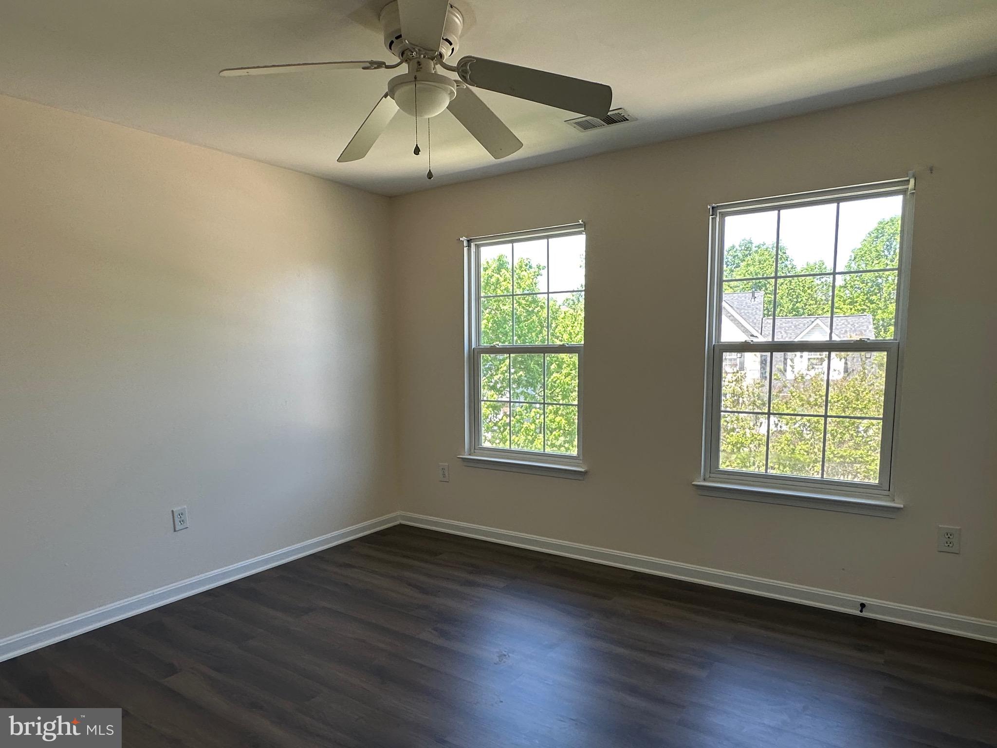 ENGLAND RUN NORTH - Residential Lease