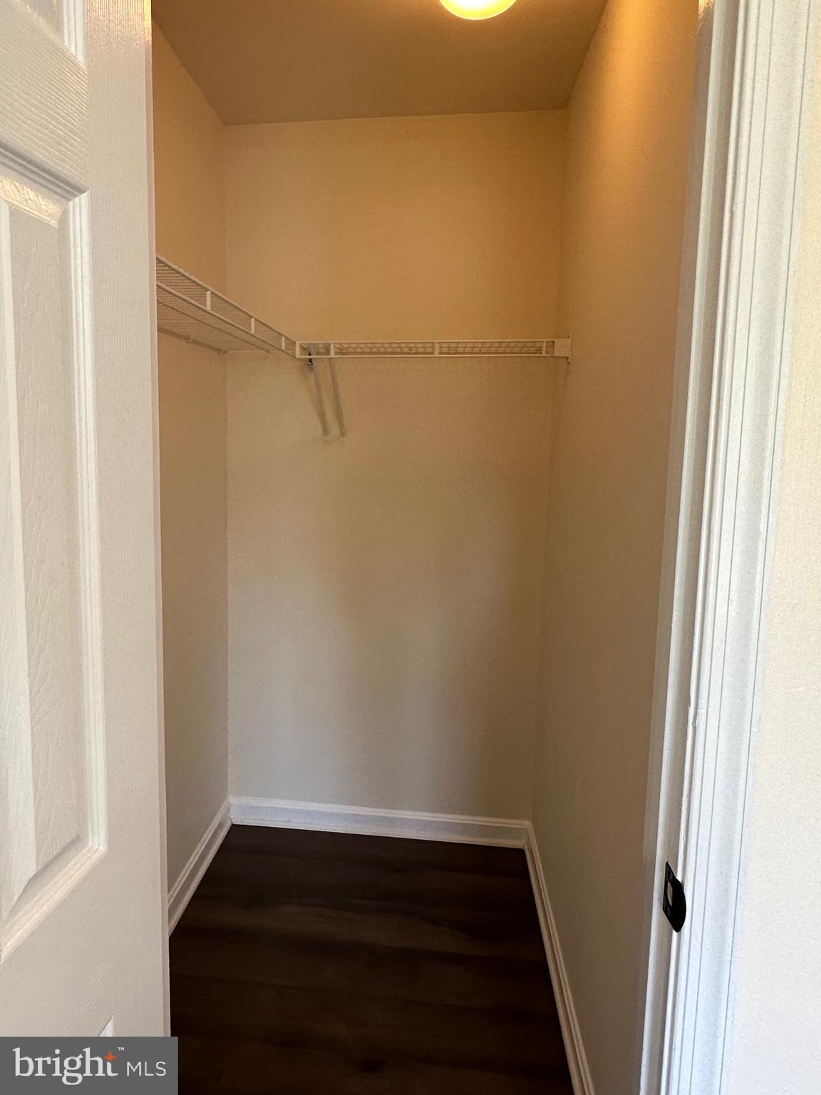 ENGLAND RUN NORTH - Residential Lease