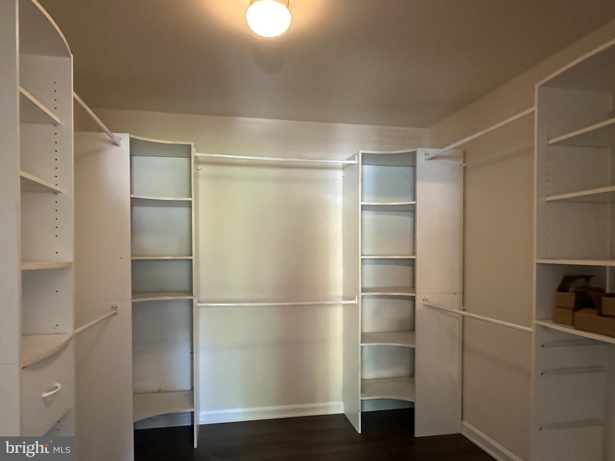 ENGLAND RUN NORTH - Residential Lease