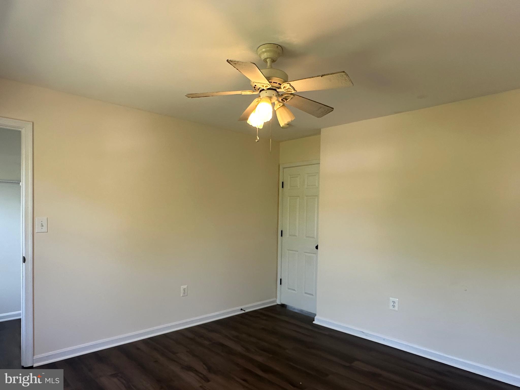 ENGLAND RUN NORTH - Residential Lease