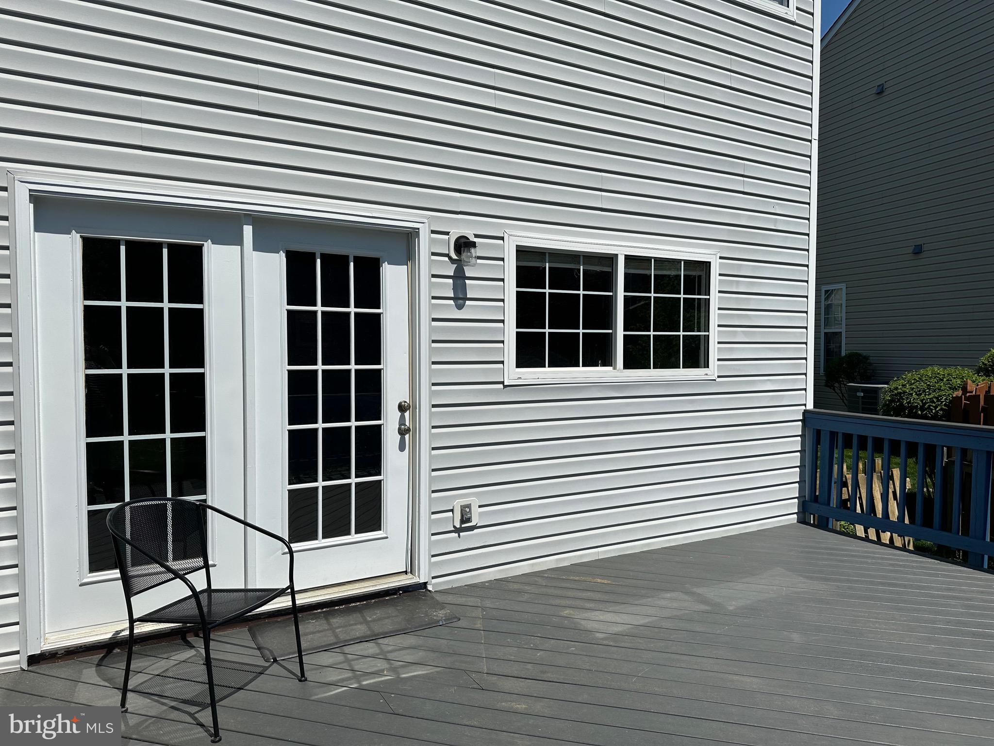 ENGLAND RUN NORTH - Residential Lease