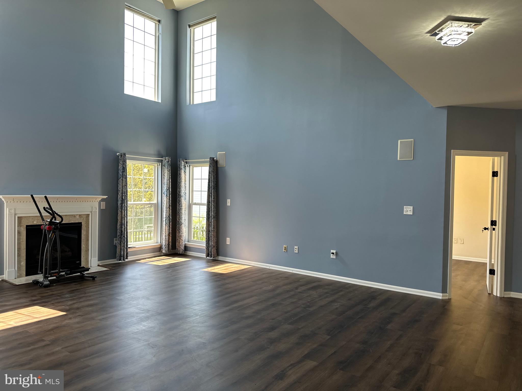 ENGLAND RUN NORTH - Residential Lease