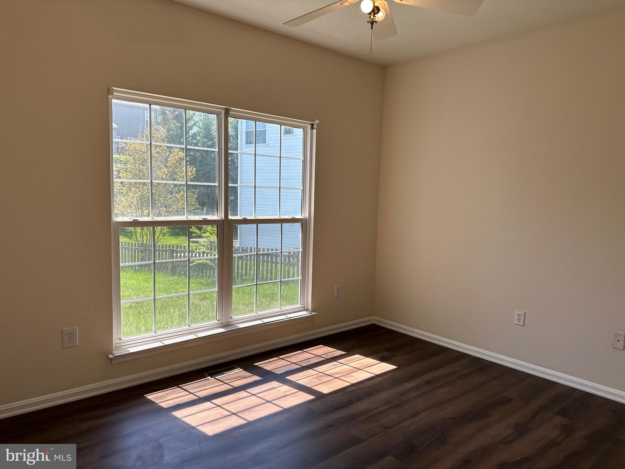 ENGLAND RUN NORTH - Residential Lease