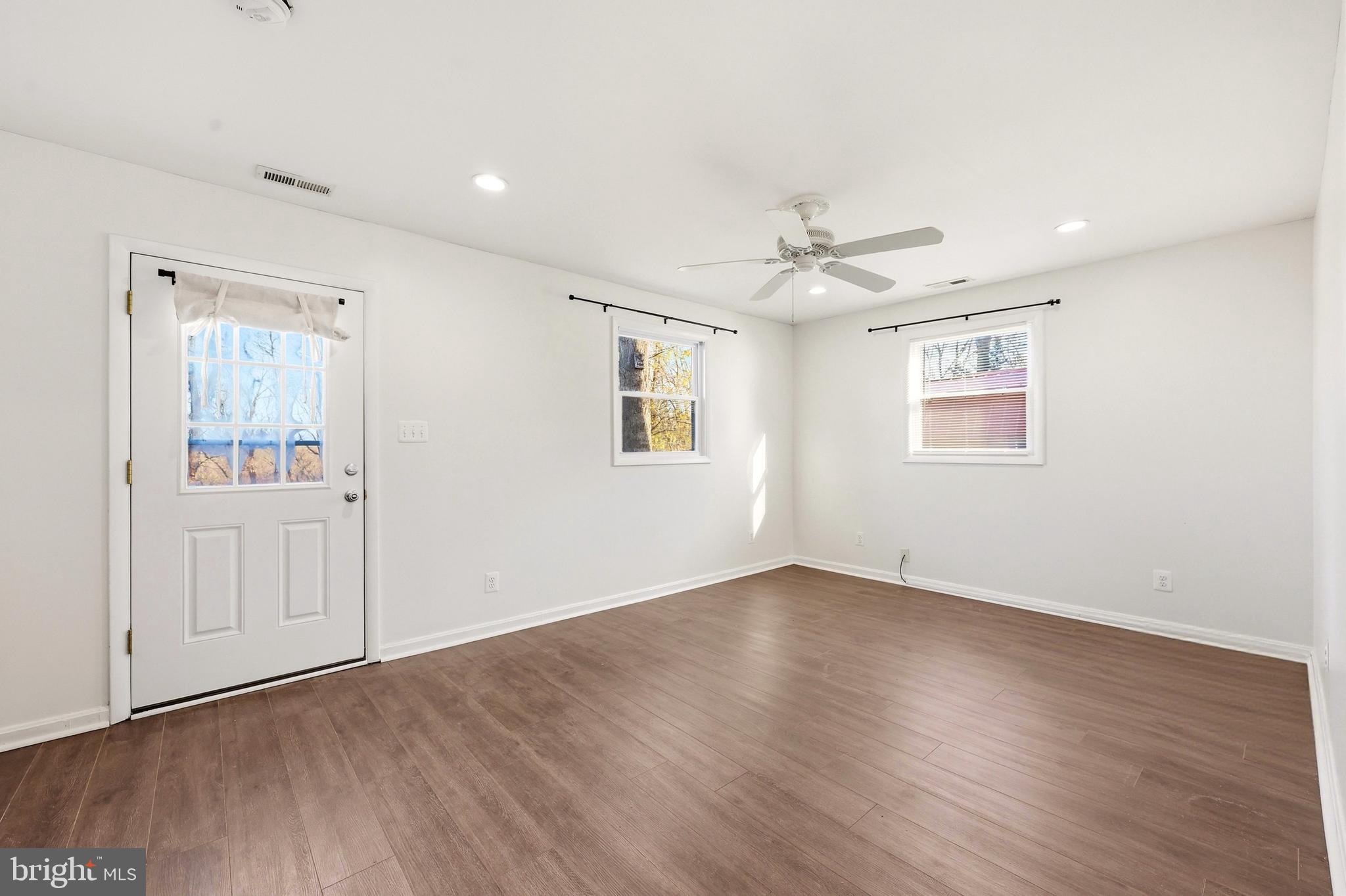 SHANNONDALE - Residential