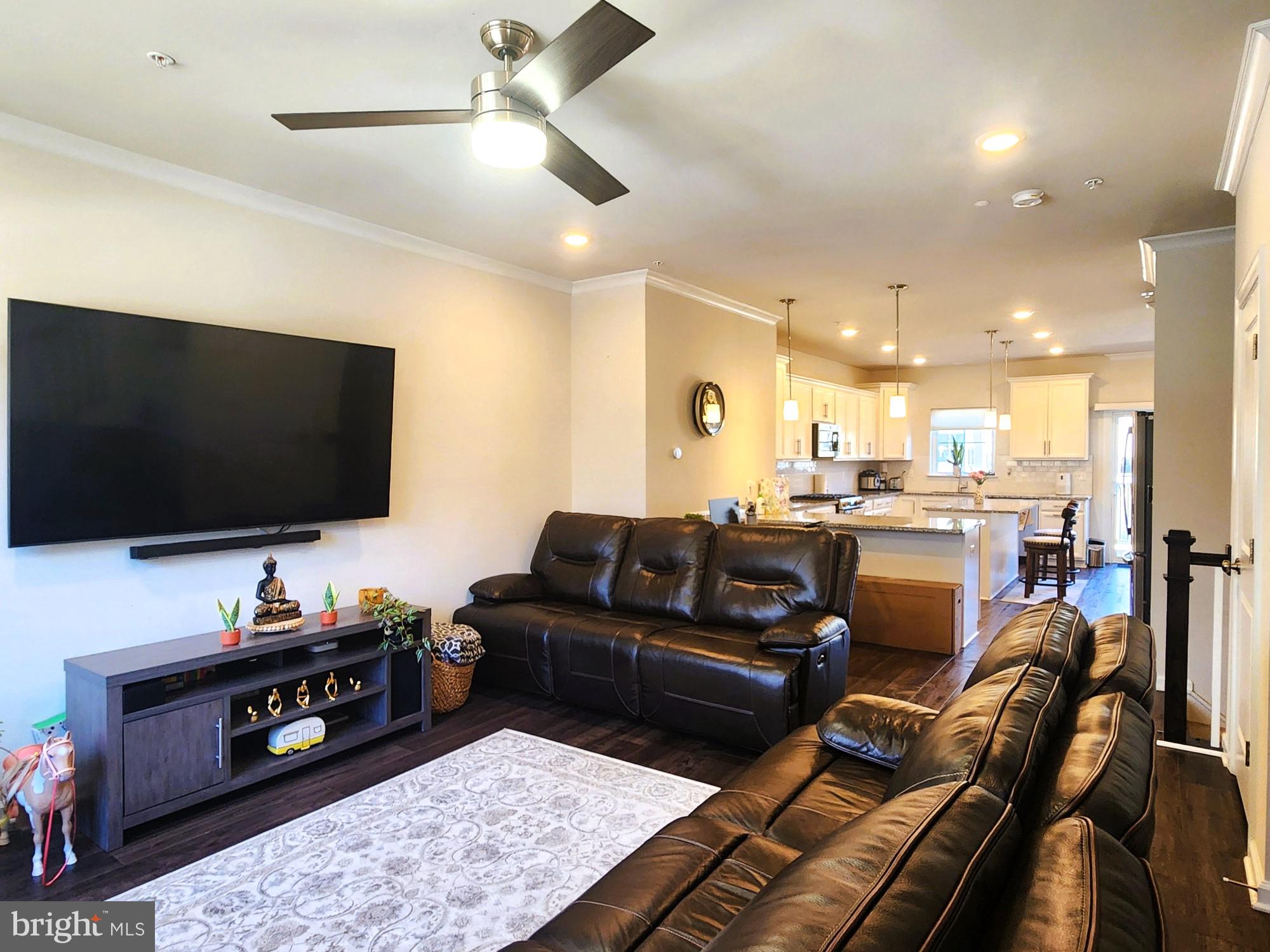 735 WEALD WAY