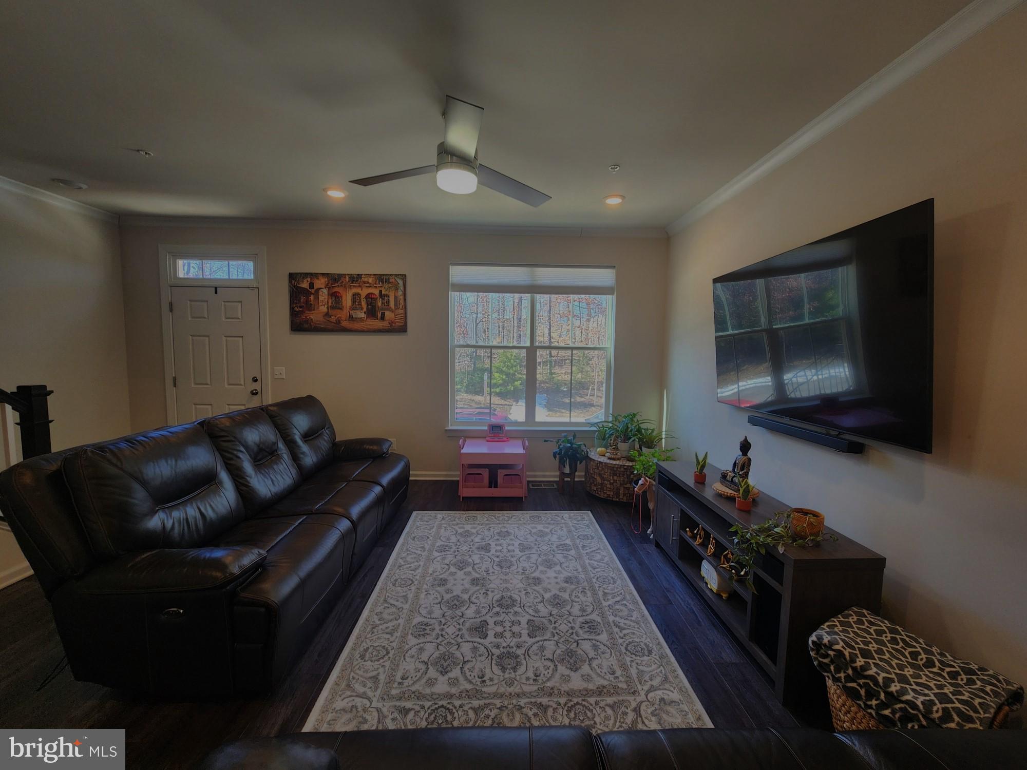 CLARKSBURG SQUARE - Residential Lease