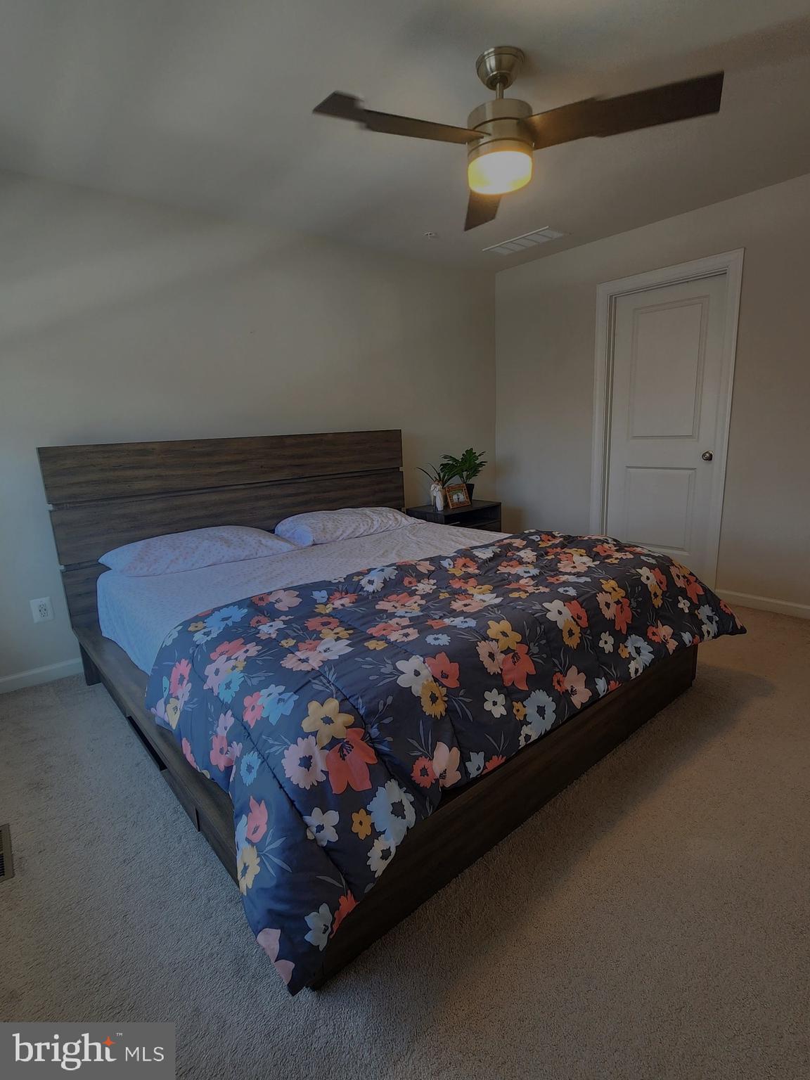 CLARKSBURG SQUARE - Residential Lease