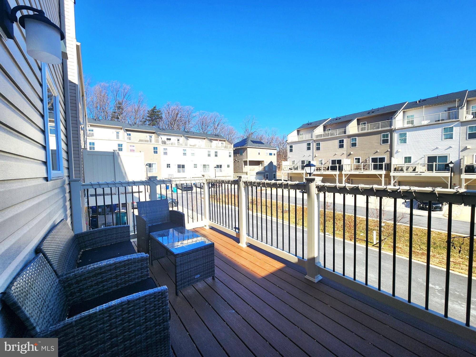 CLARKSBURG SQUARE - Residential Lease