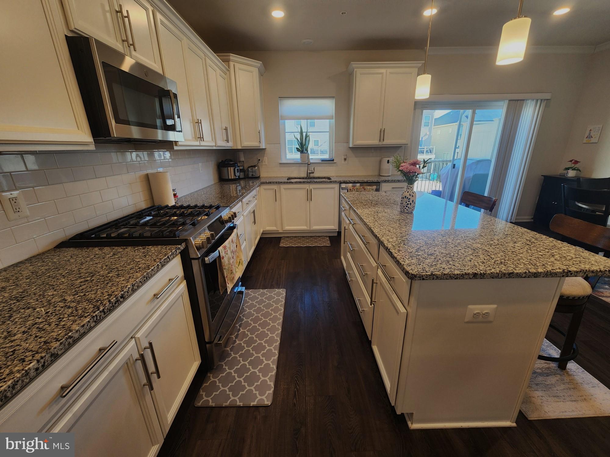 CLARKSBURG SQUARE - Residential Lease