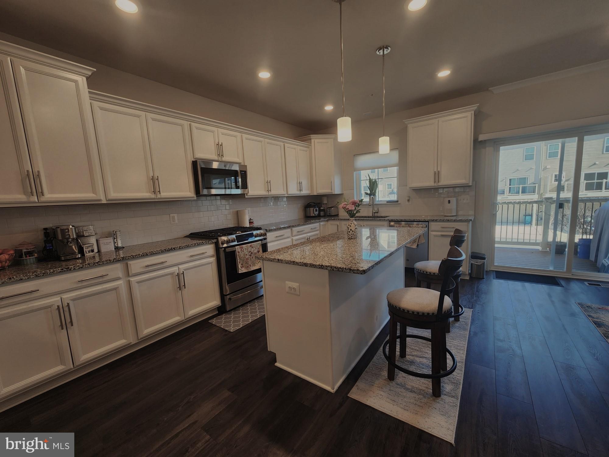 CLARKSBURG SQUARE - Residential Lease