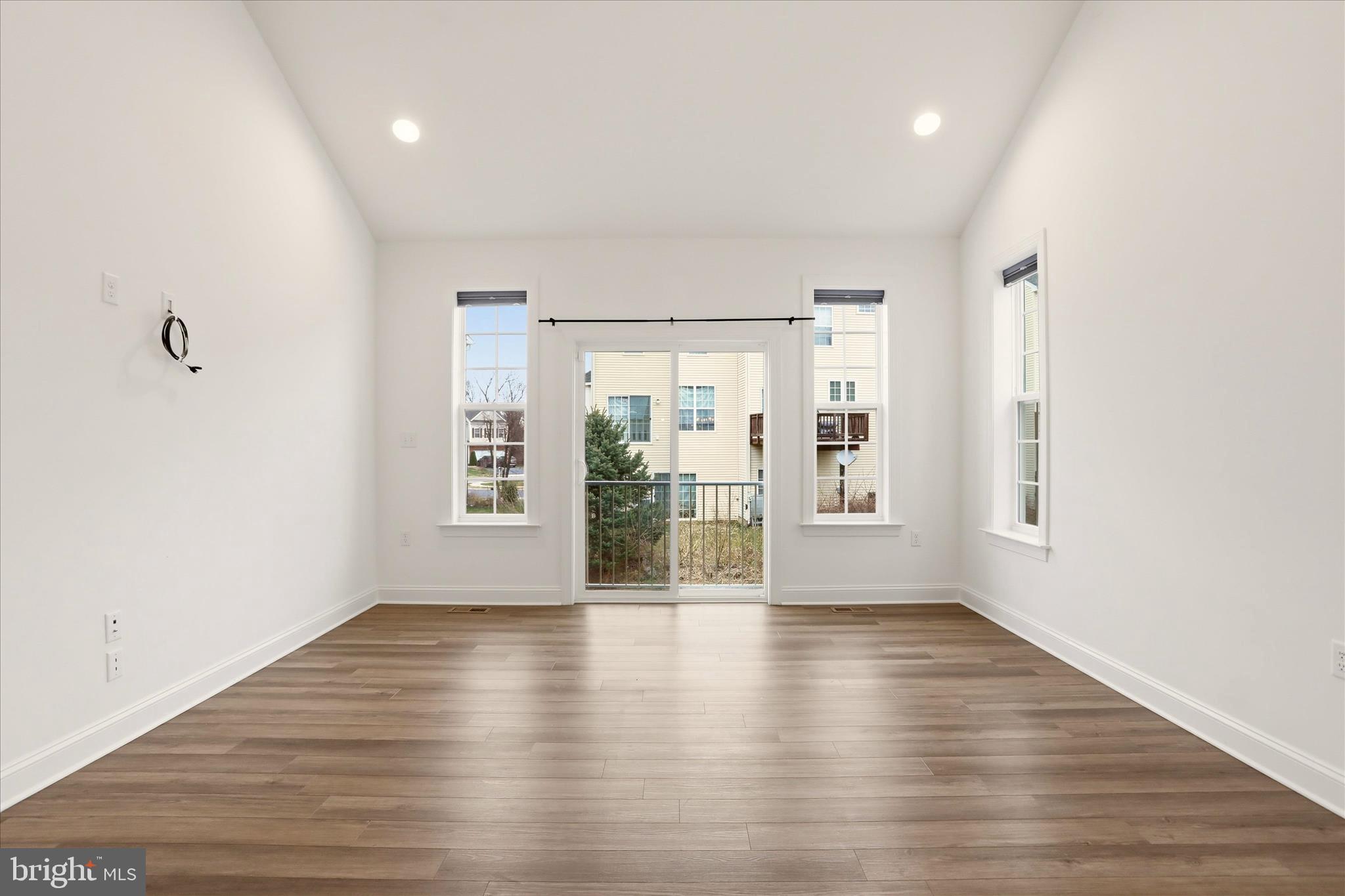 MARTINSBURG STATION - Residential