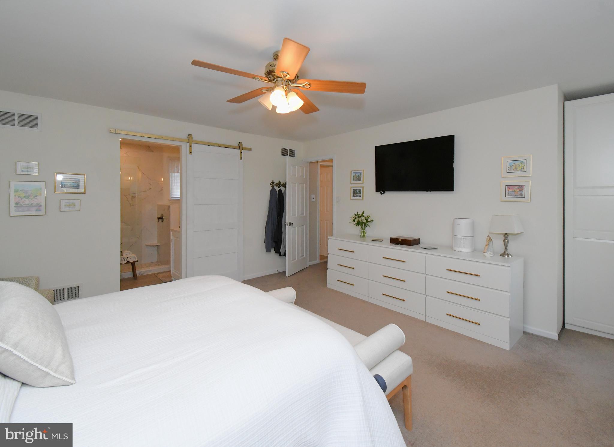 SILVER LAKE AT NEW - Residential