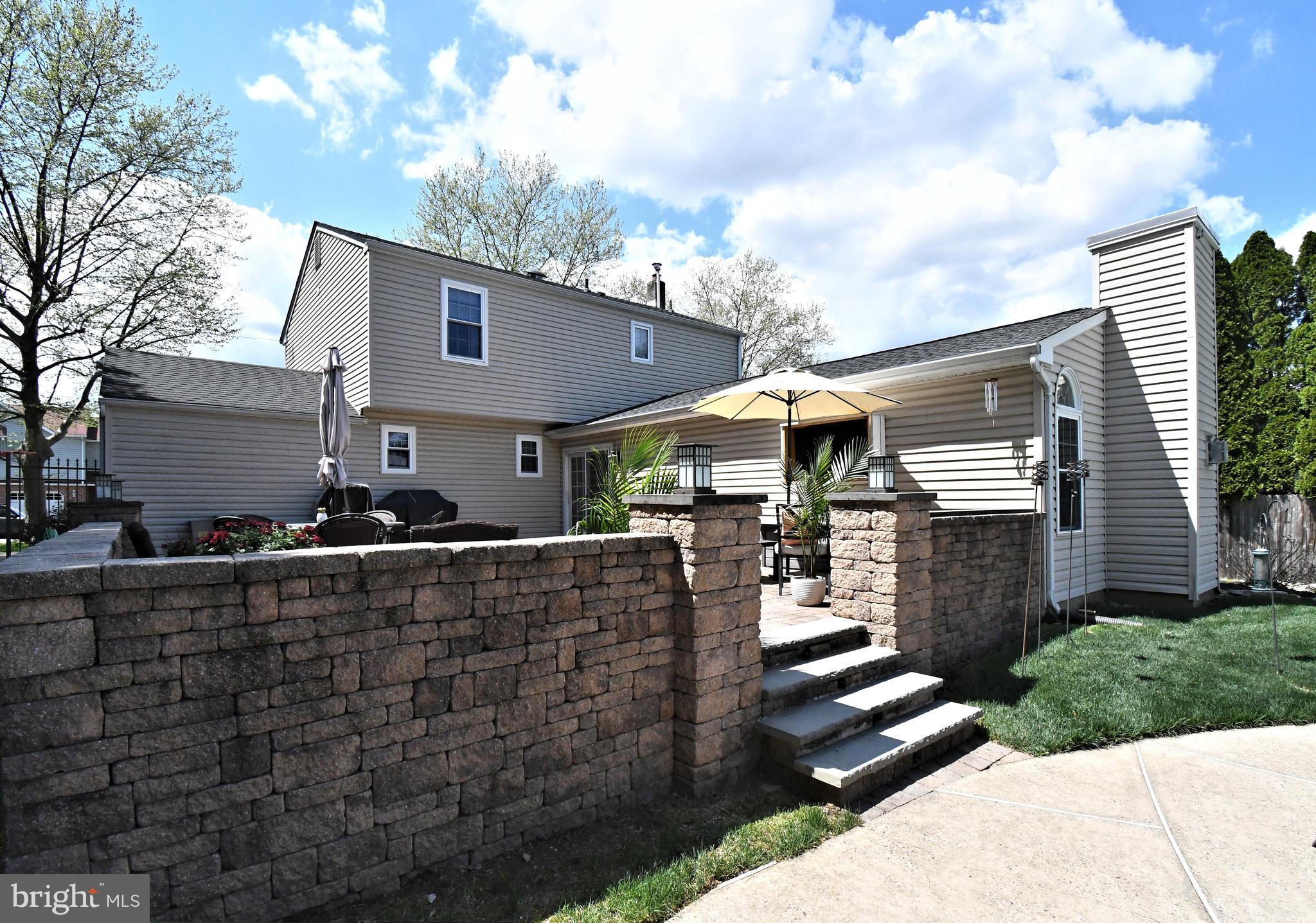 SILVER LAKE AT NEW - Residential
