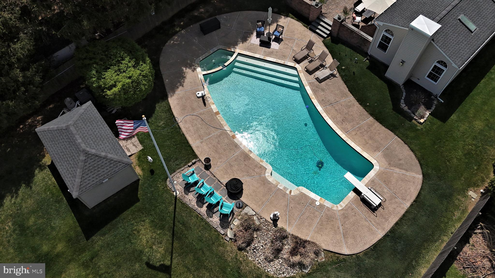 SILVER LAKE AT NEW - Residential