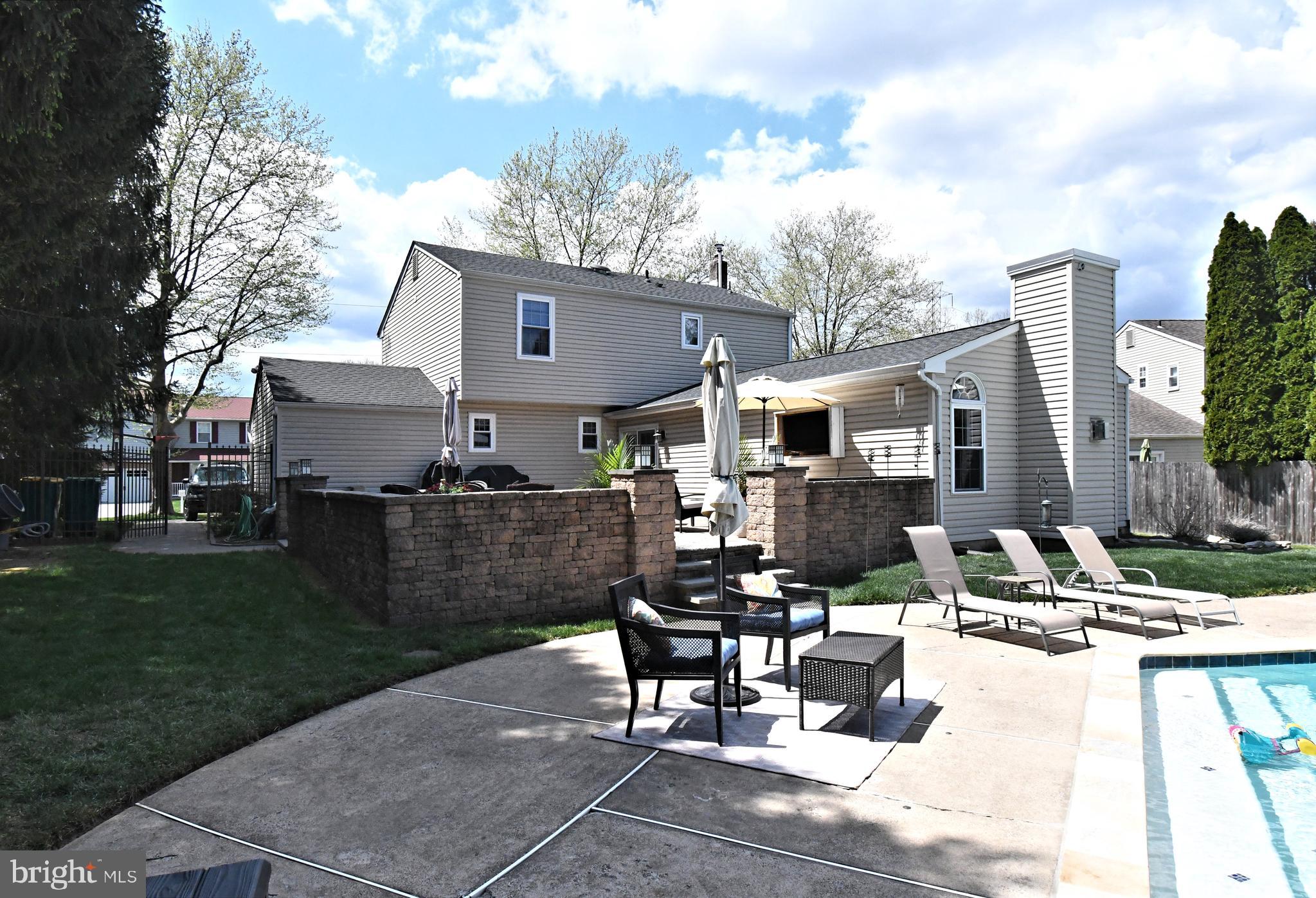 SILVER LAKE AT NEW - Residential