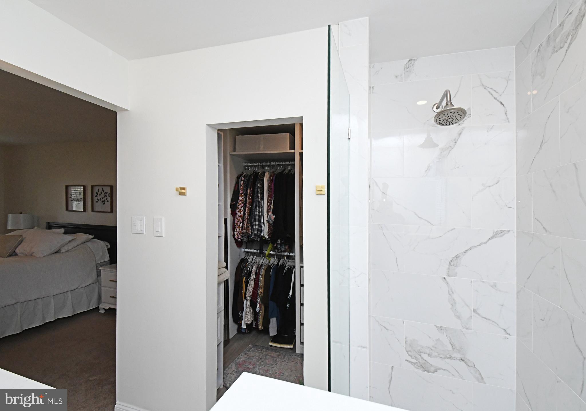 SILVER LAKE AT NEW - Residential