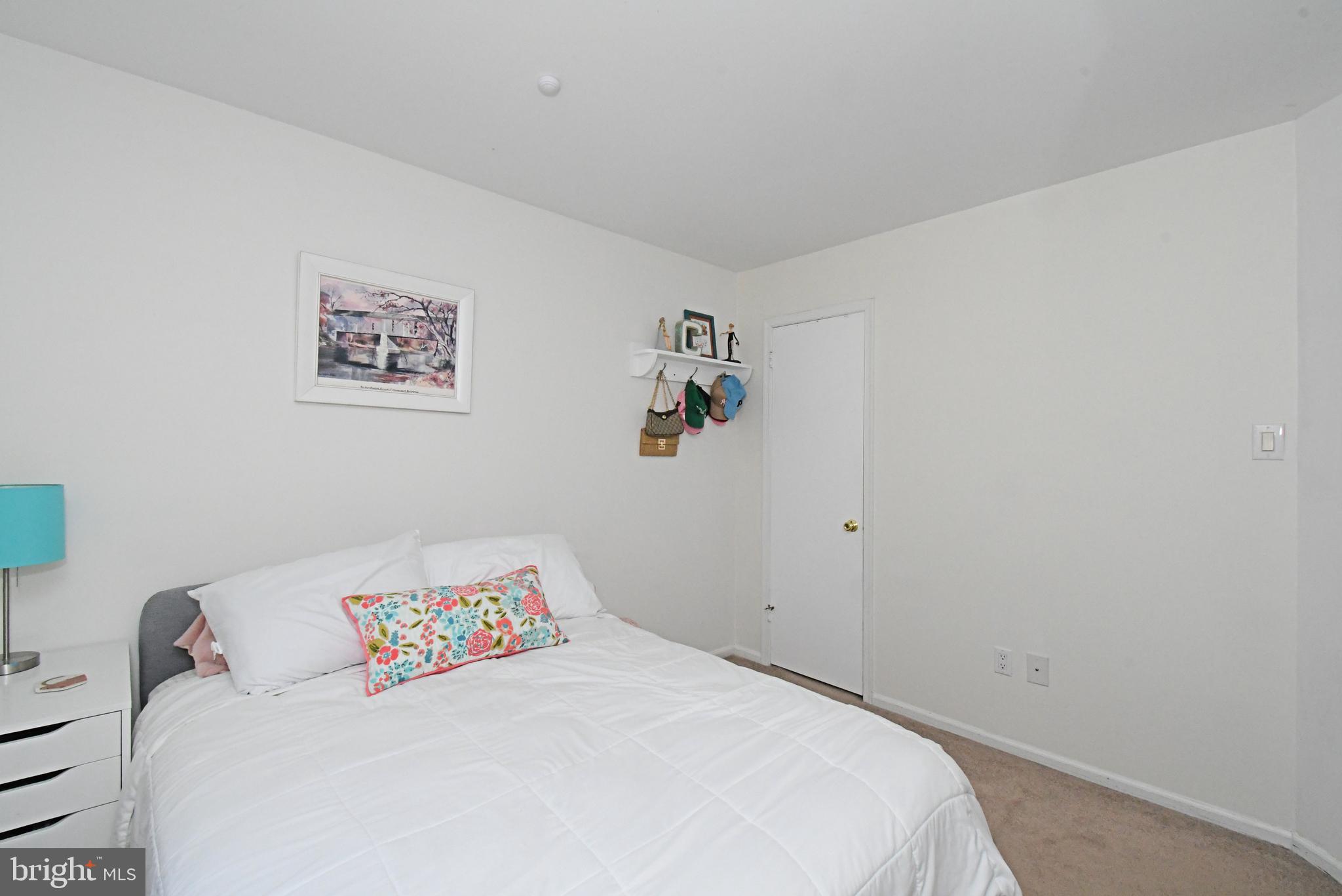 SILVER LAKE AT NEW - Residential