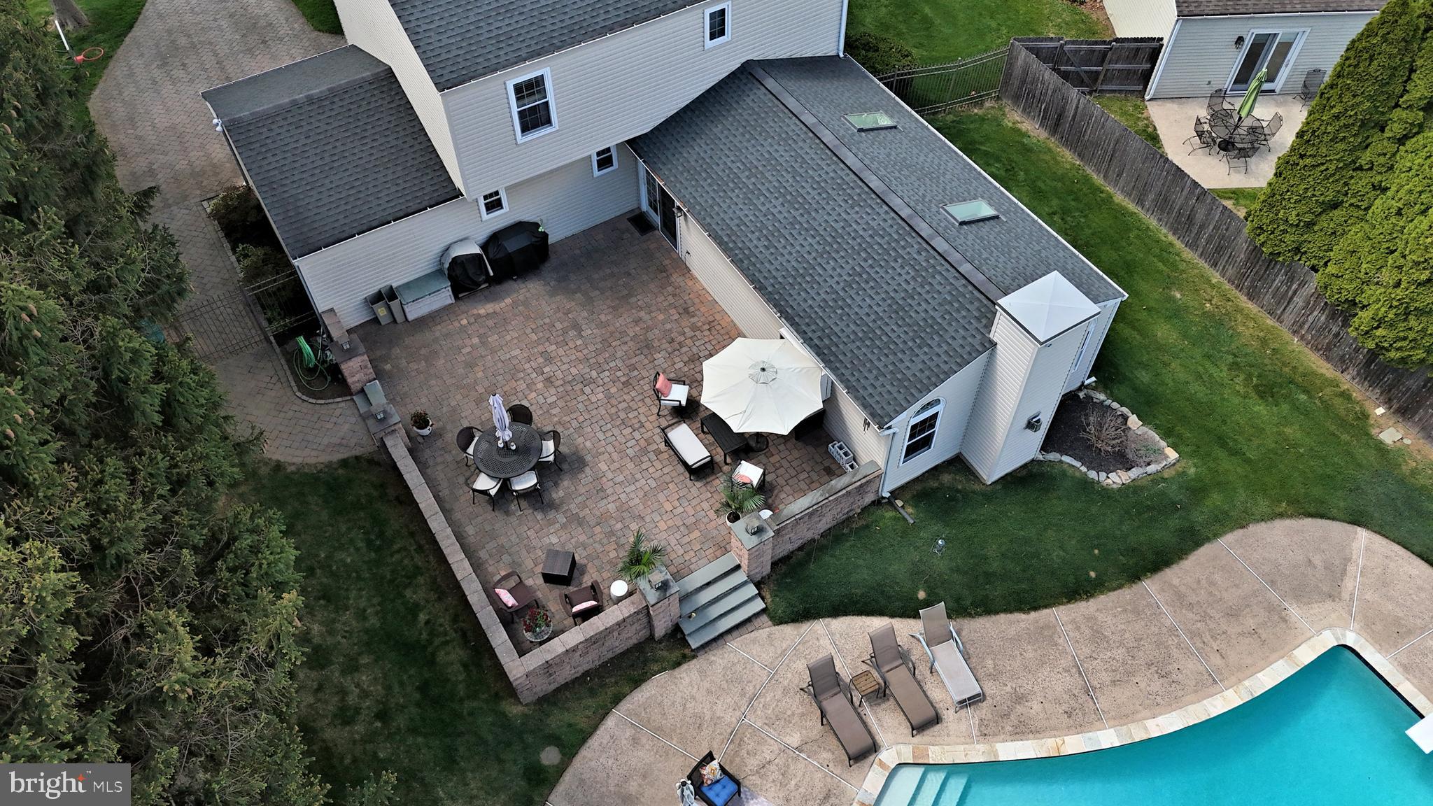 SILVER LAKE AT NEW - Residential