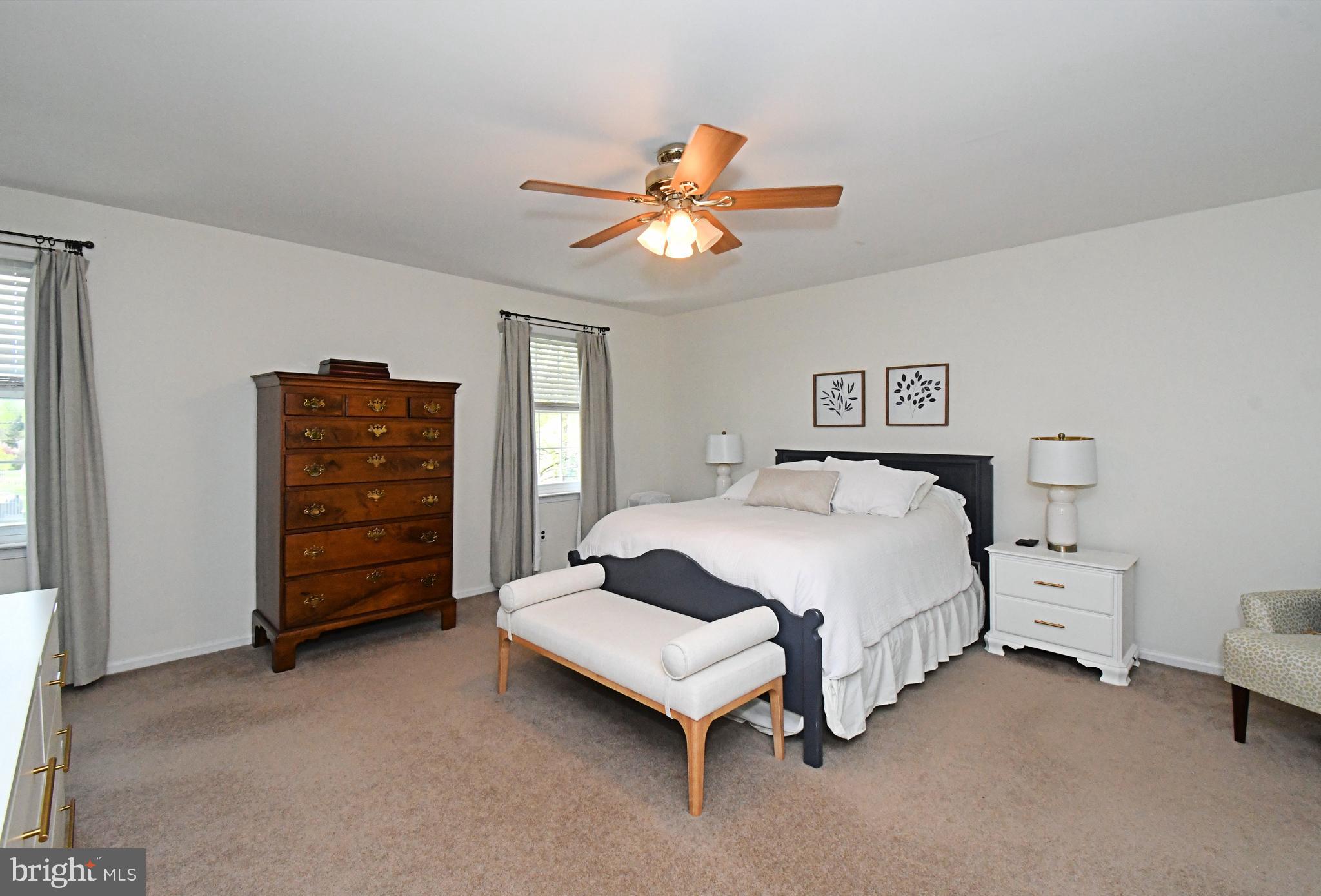 SILVER LAKE AT NEW - Residential