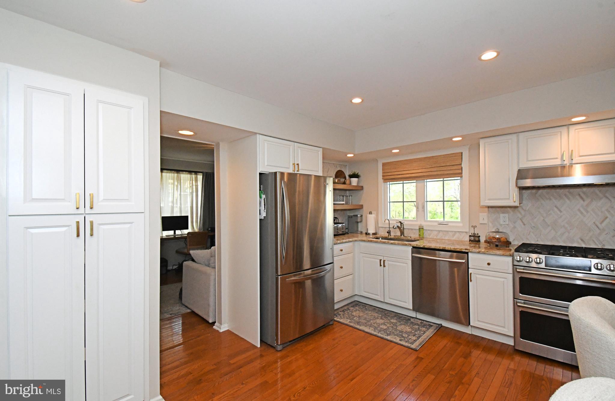 SILVER LAKE AT NEW - Residential