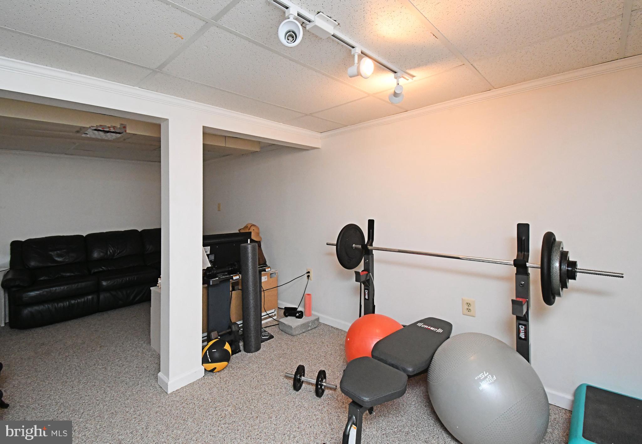 SILVER LAKE AT NEW - Residential