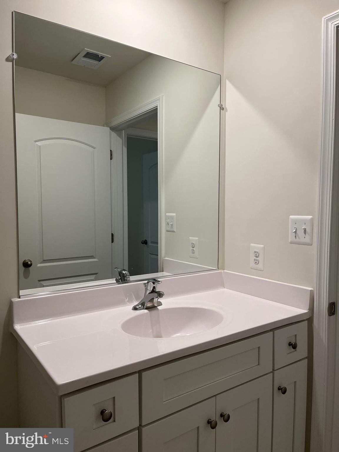 BROOKFIELD ON THE POTOMAC - Residential Lease