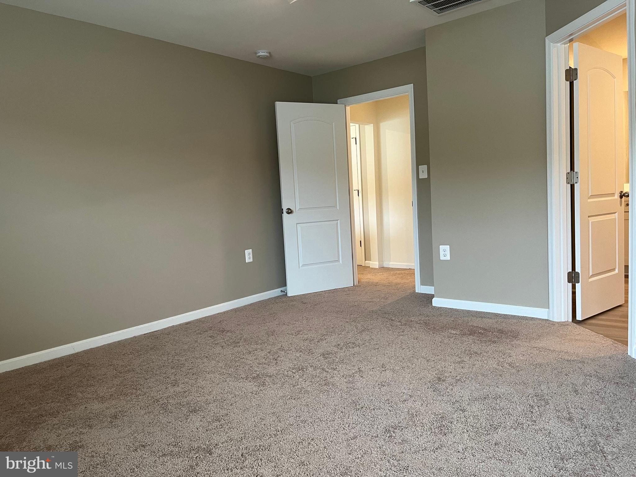 BROOKFIELD ON THE POTOMAC - Residential Lease