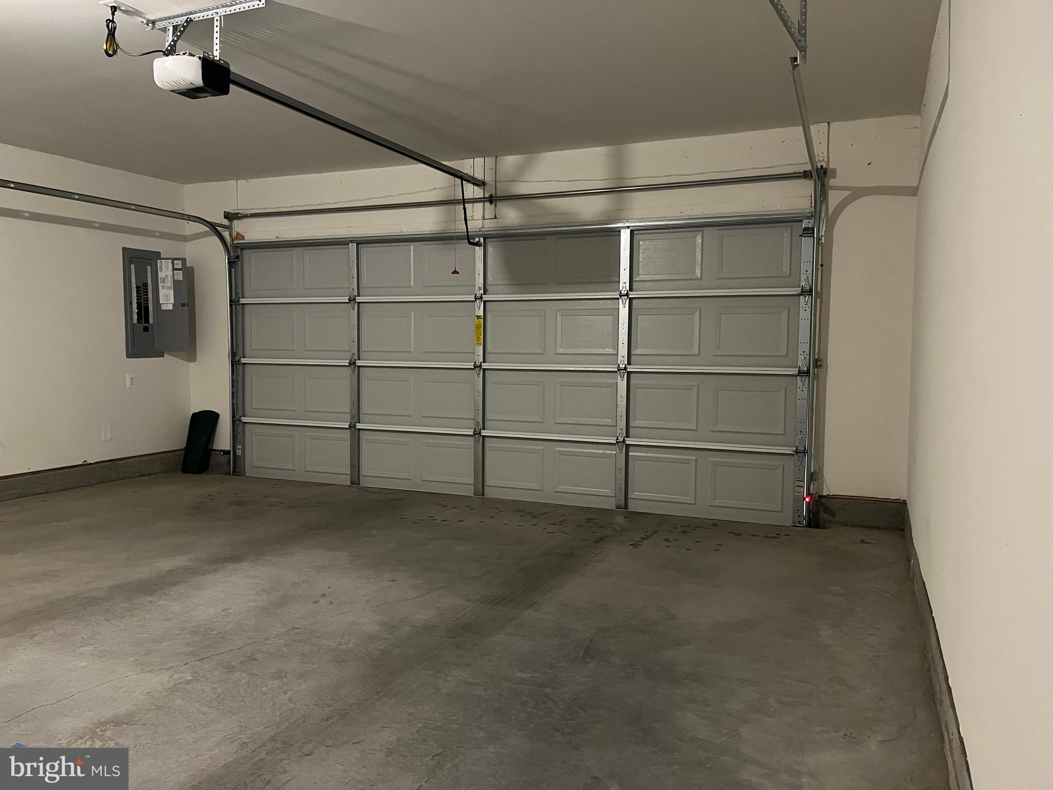 BROOKFIELD ON THE POTOMAC - Residential Lease