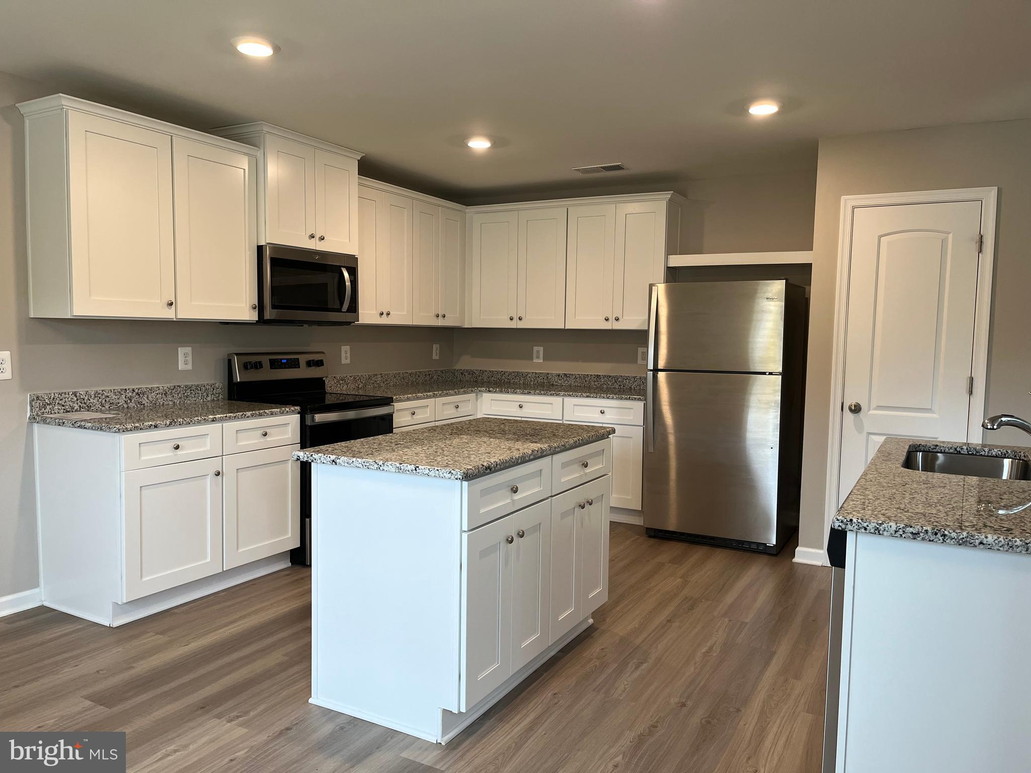 BROOKFIELD ON THE POTOMAC - Residential Lease