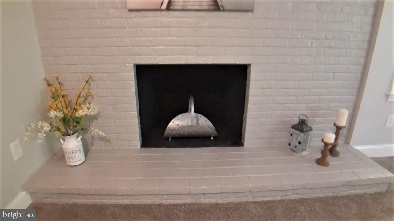 MANOR WOODS - Residential