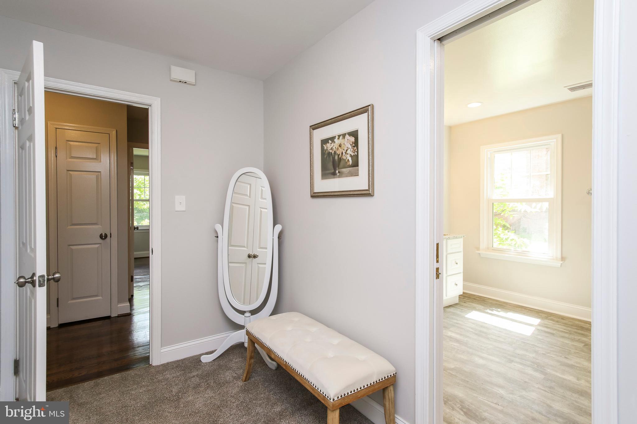 MANOR WOODS - Residential