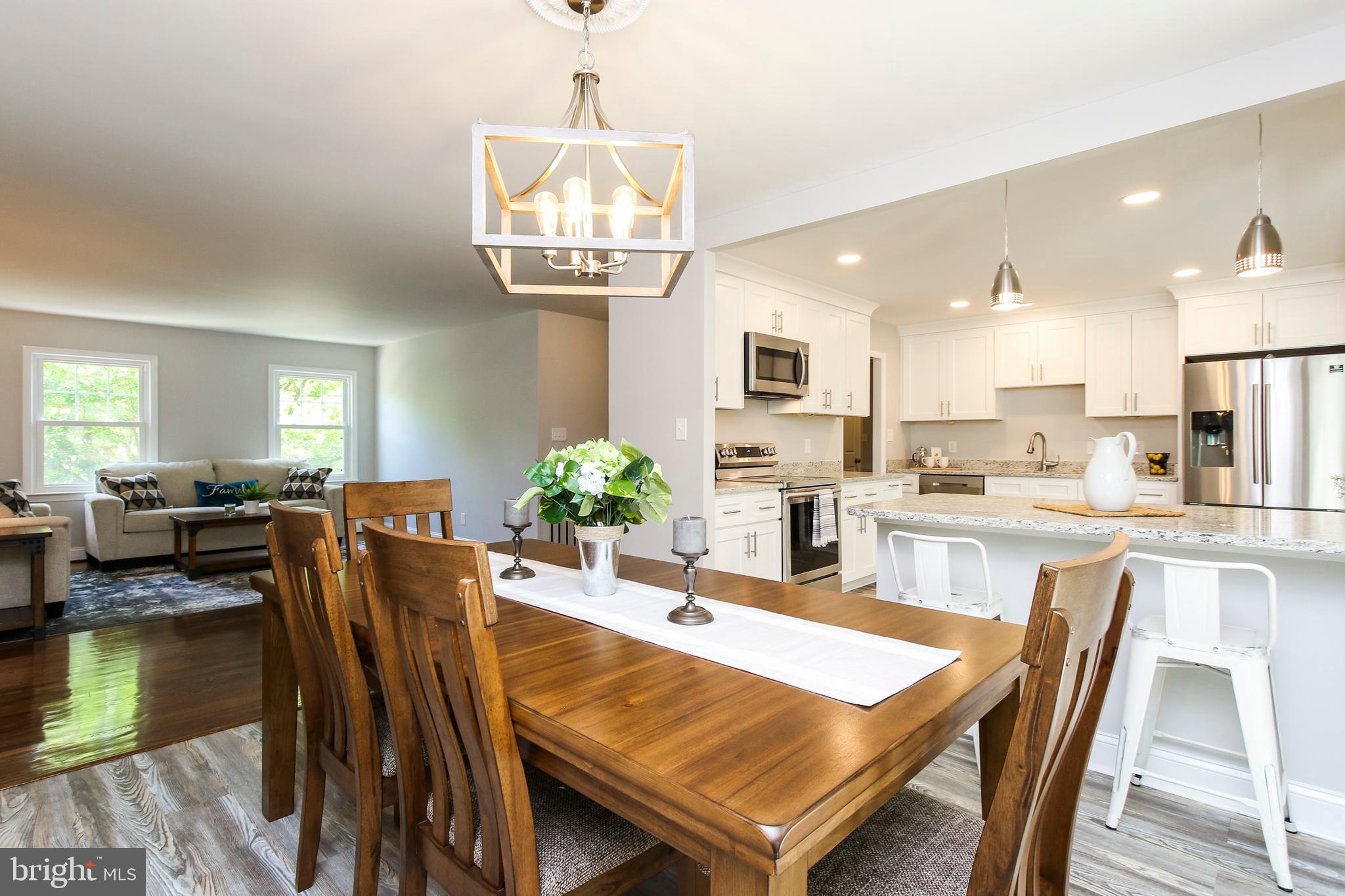 MANOR WOODS - Residential