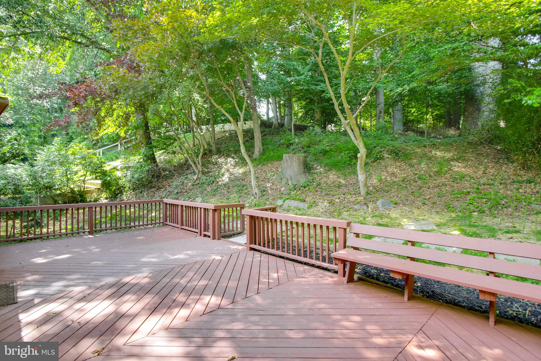 MANOR WOODS - Residential