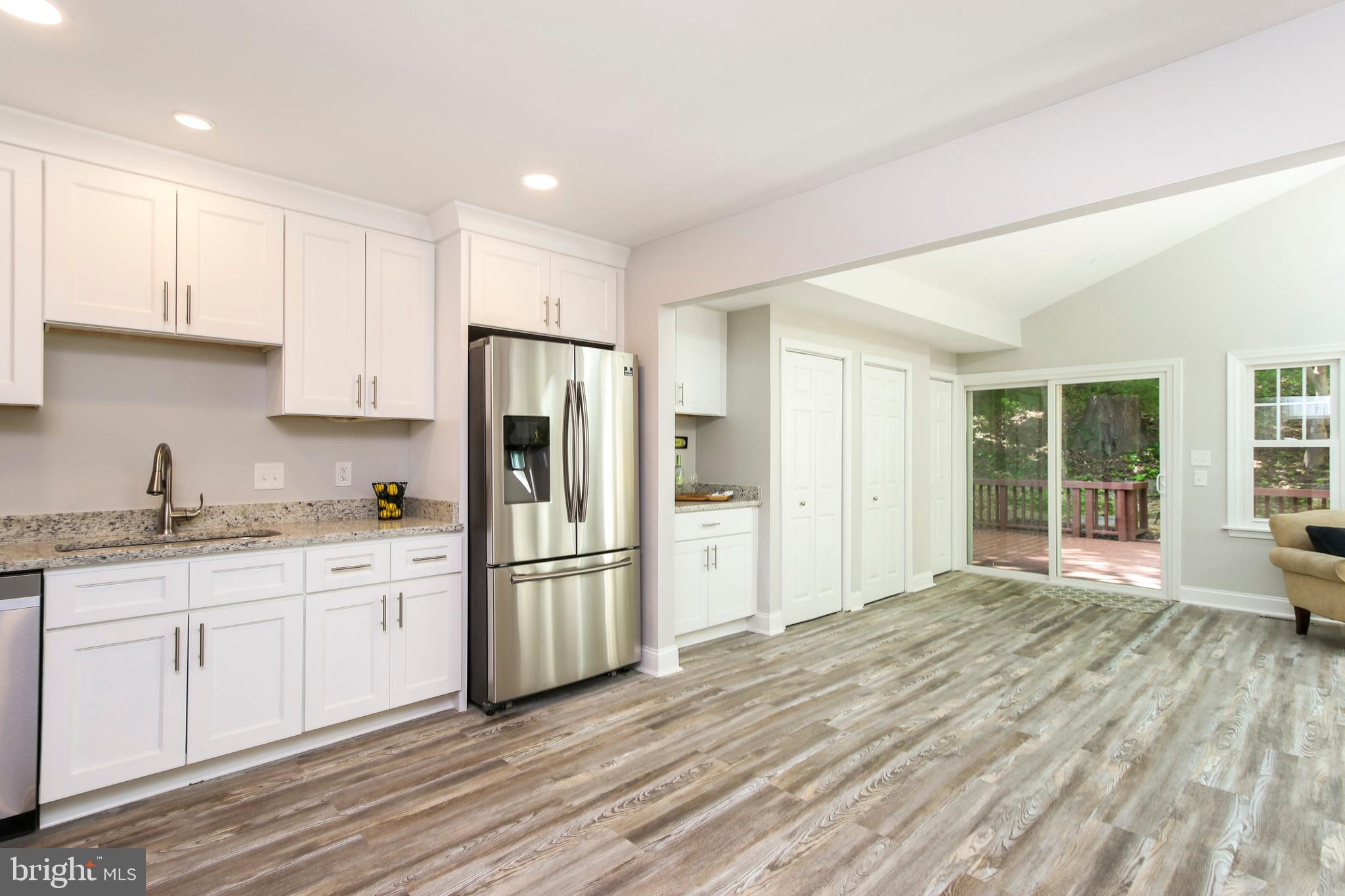 MANOR WOODS - Residential