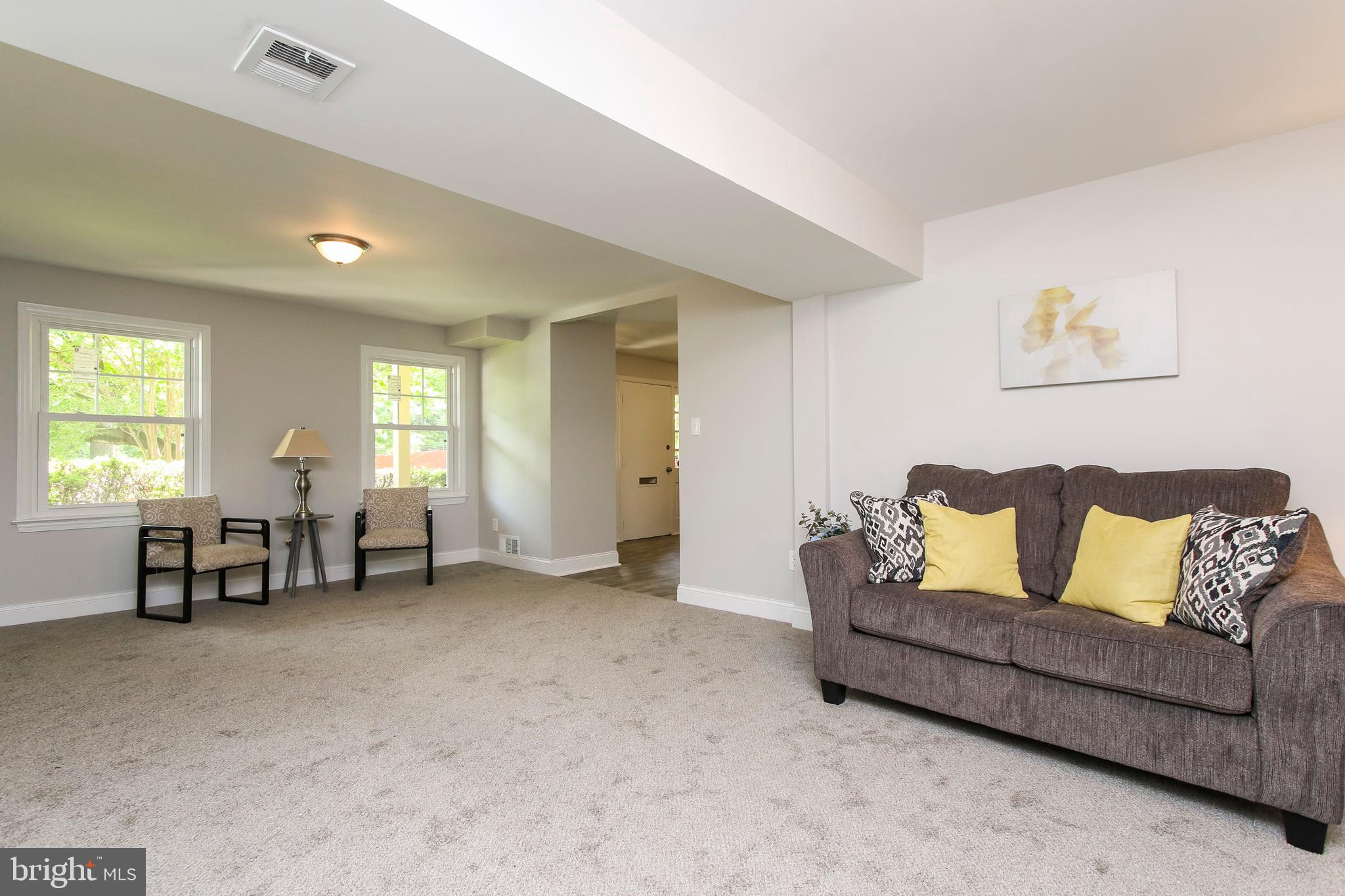 MANOR WOODS - Residential