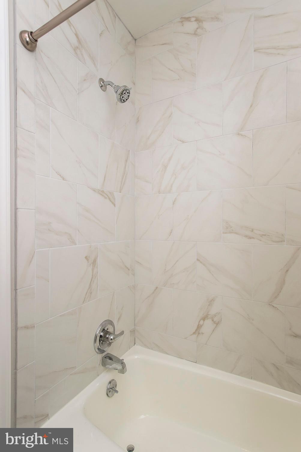 MANOR WOODS - Residential