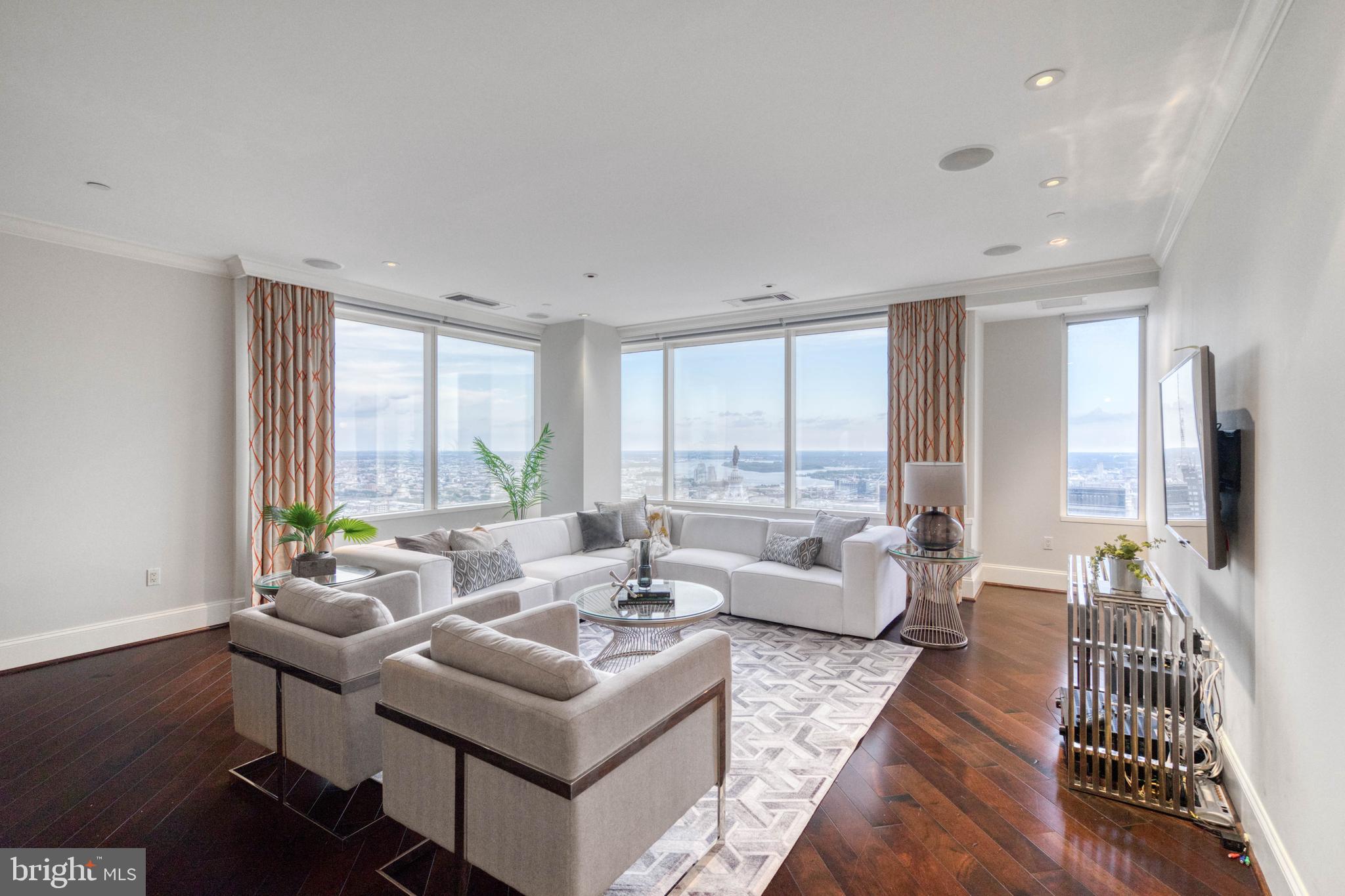 RITTENHOUSE SQUARE - Residential