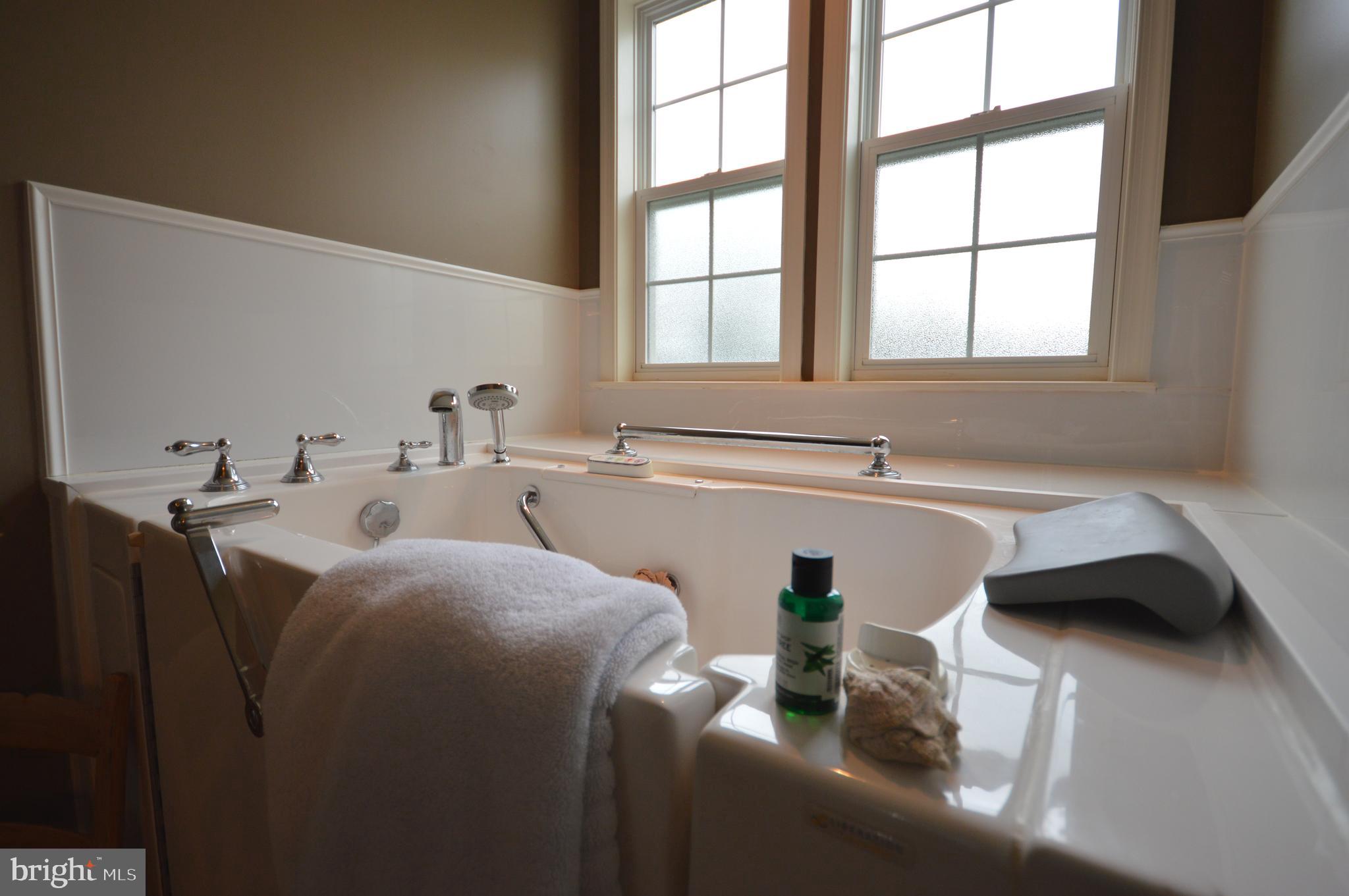 BENTWOOD ESTATES - Residential