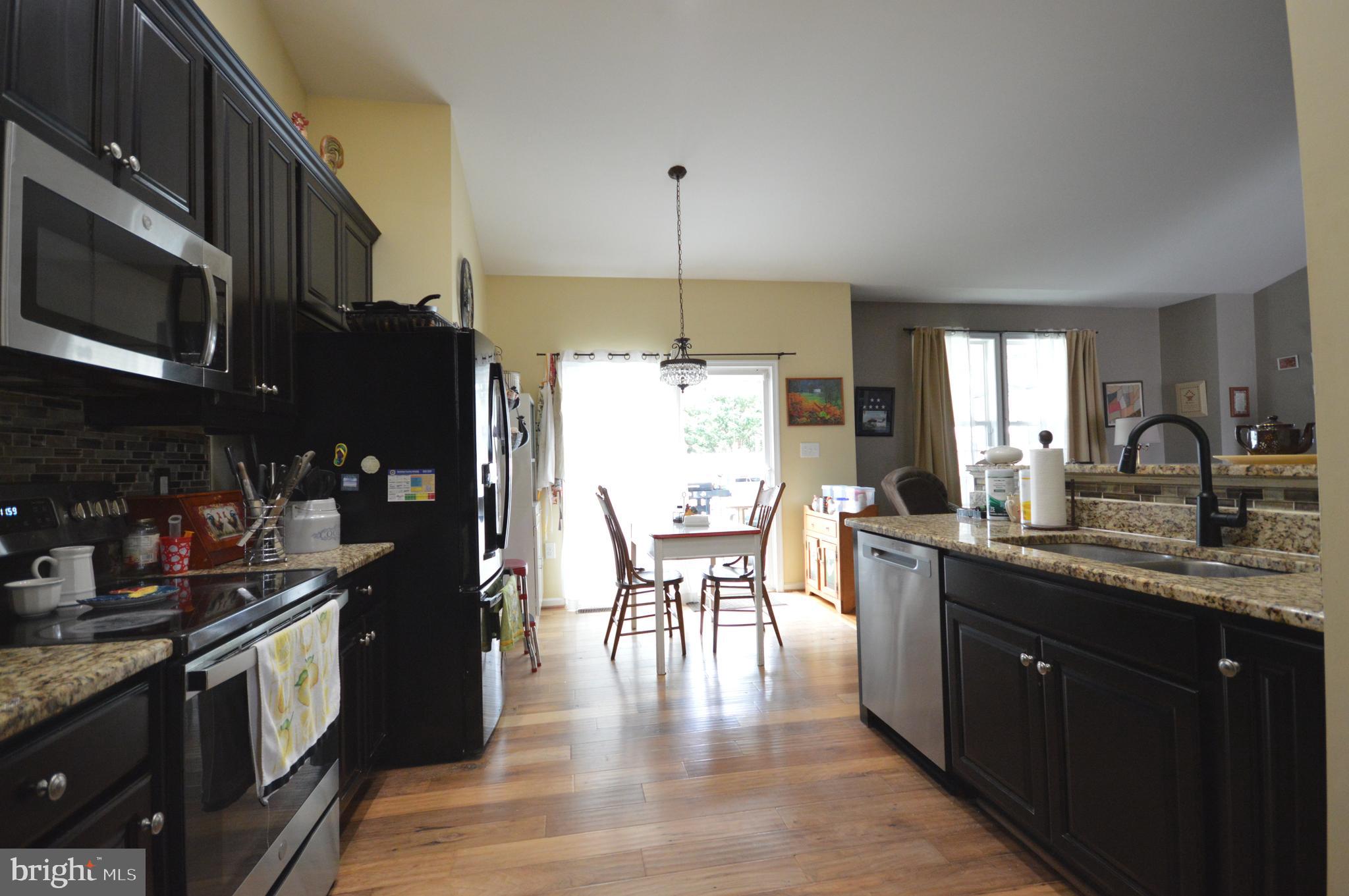 BENTWOOD ESTATES - Residential