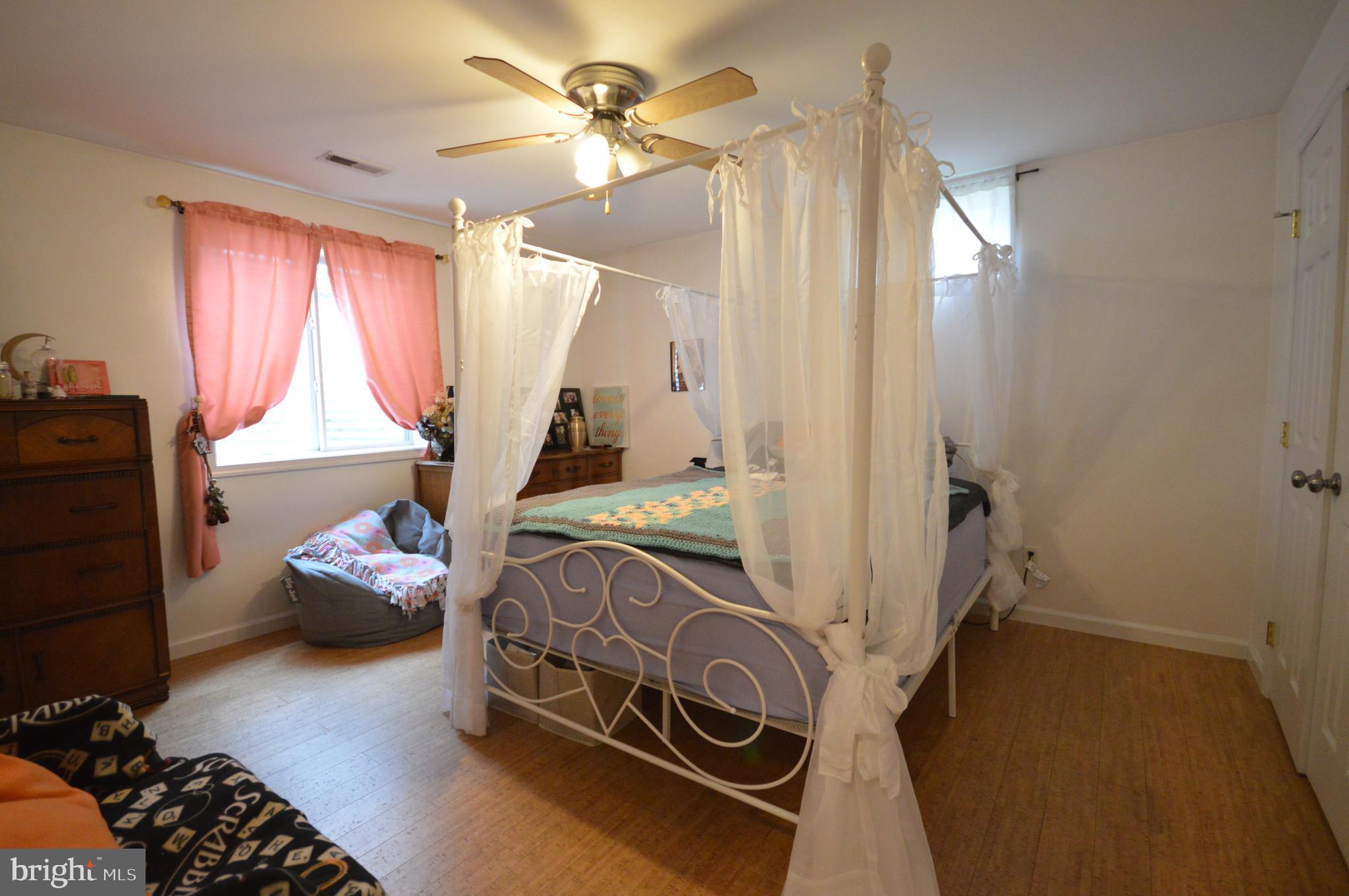 BENTWOOD ESTATES - Residential