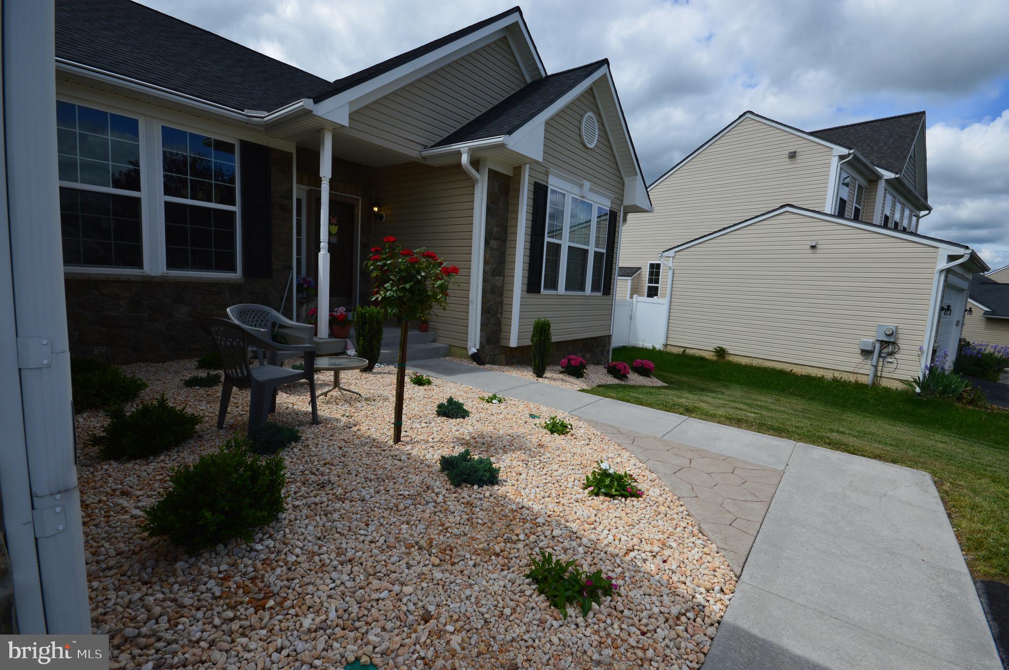 BENTWOOD ESTATES - Residential