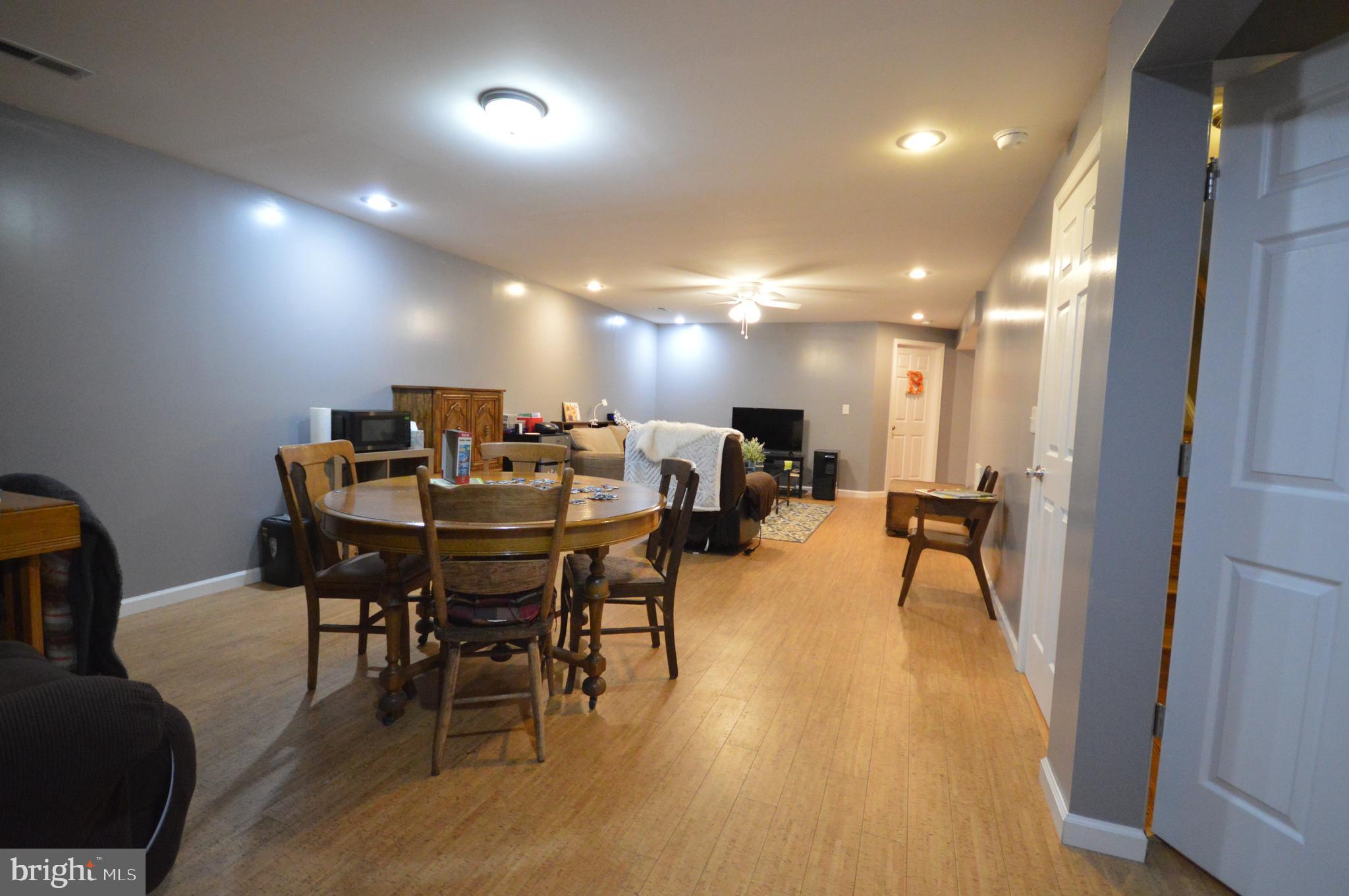 BENTWOOD ESTATES - Residential