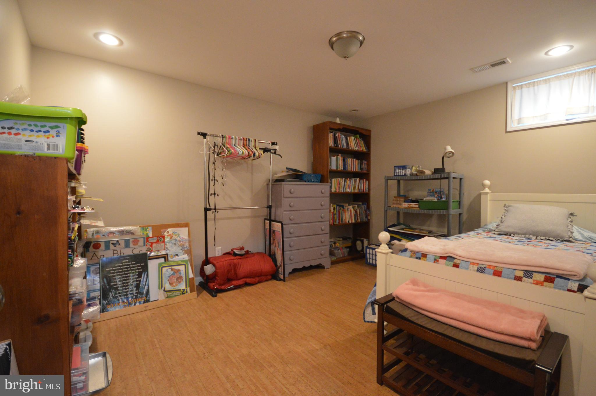 BENTWOOD ESTATES - Residential