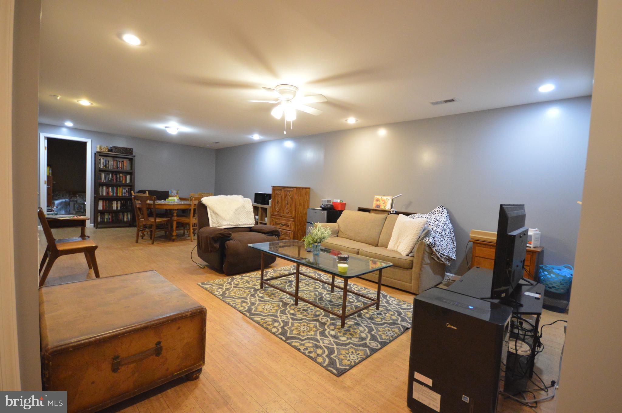 BENTWOOD ESTATES - Residential