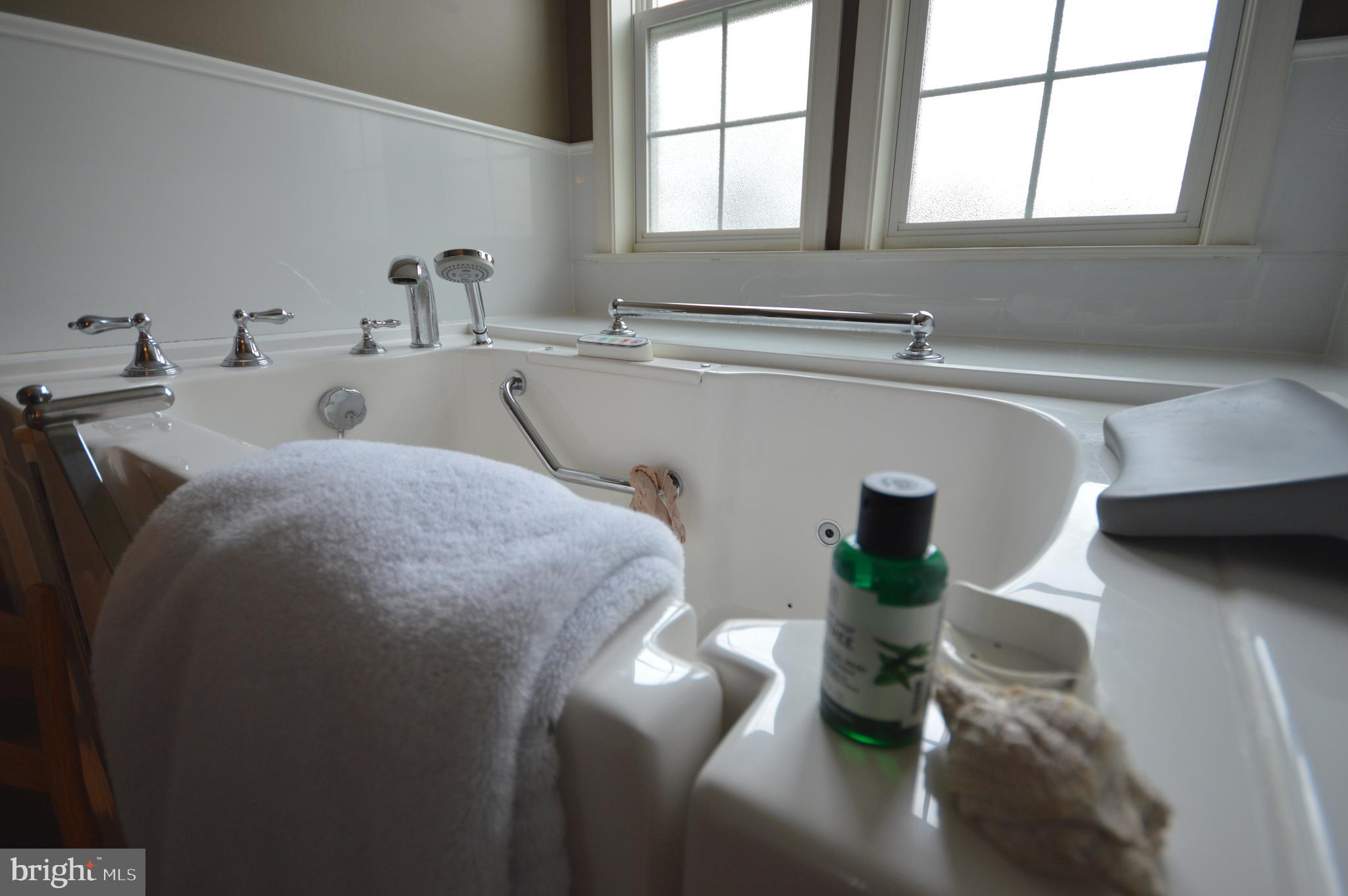 BENTWOOD ESTATES - Residential