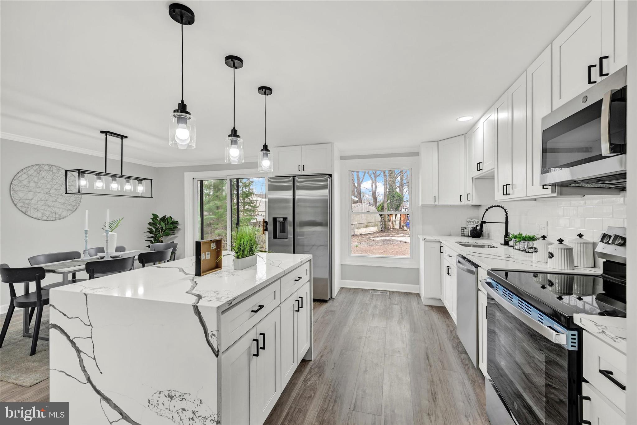 BROOKSIDE MANOR - Residential